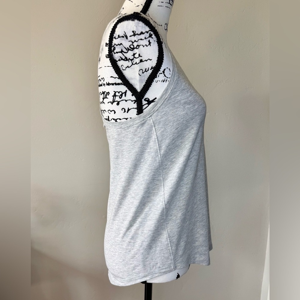 Lululemon Women’s Love Tank in Light Gray, Size 6 - Picture 5 of 12